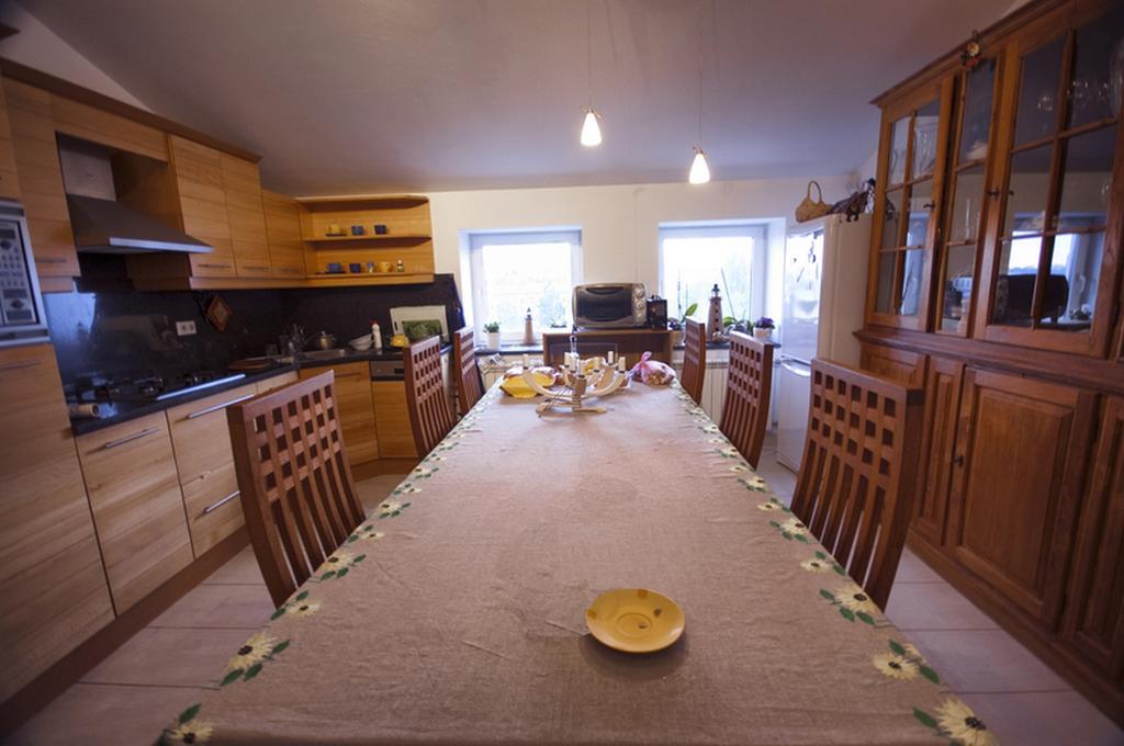 Mansard Apartment Antonovicha 4 كييف المظهر الخارجي الصورة