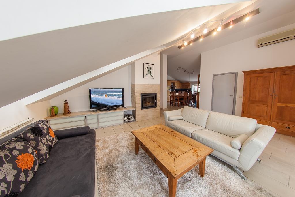 Mansard Apartment Antonovicha 4 كييف المظهر الخارجي الصورة