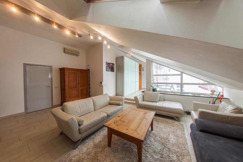 Mansard Apartment Antonovicha 4 كييف المظهر الخارجي الصورة