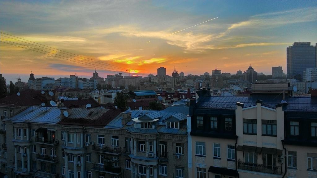 Mansard Apartment Antonovicha 4 كييف المظهر الخارجي الصورة